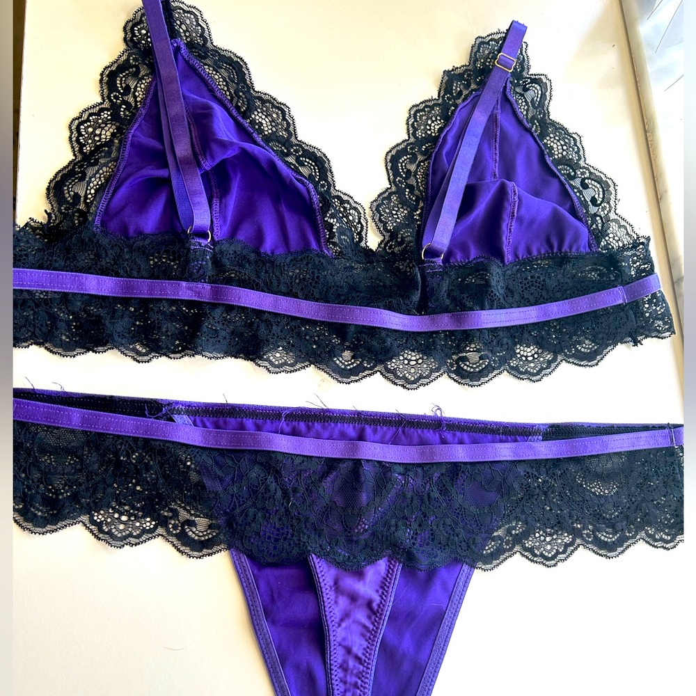 Lingerie Set 💜 - Picture 2 of 2